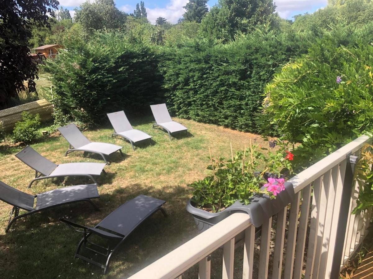 Bed and Breakfast Au nom des Reines Faverolles-sur-Cher Exterior foto