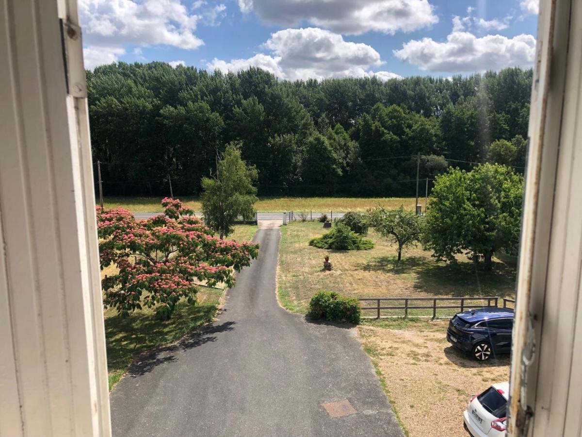Bed and Breakfast Au nom des Reines Faverolles-sur-Cher Exterior foto