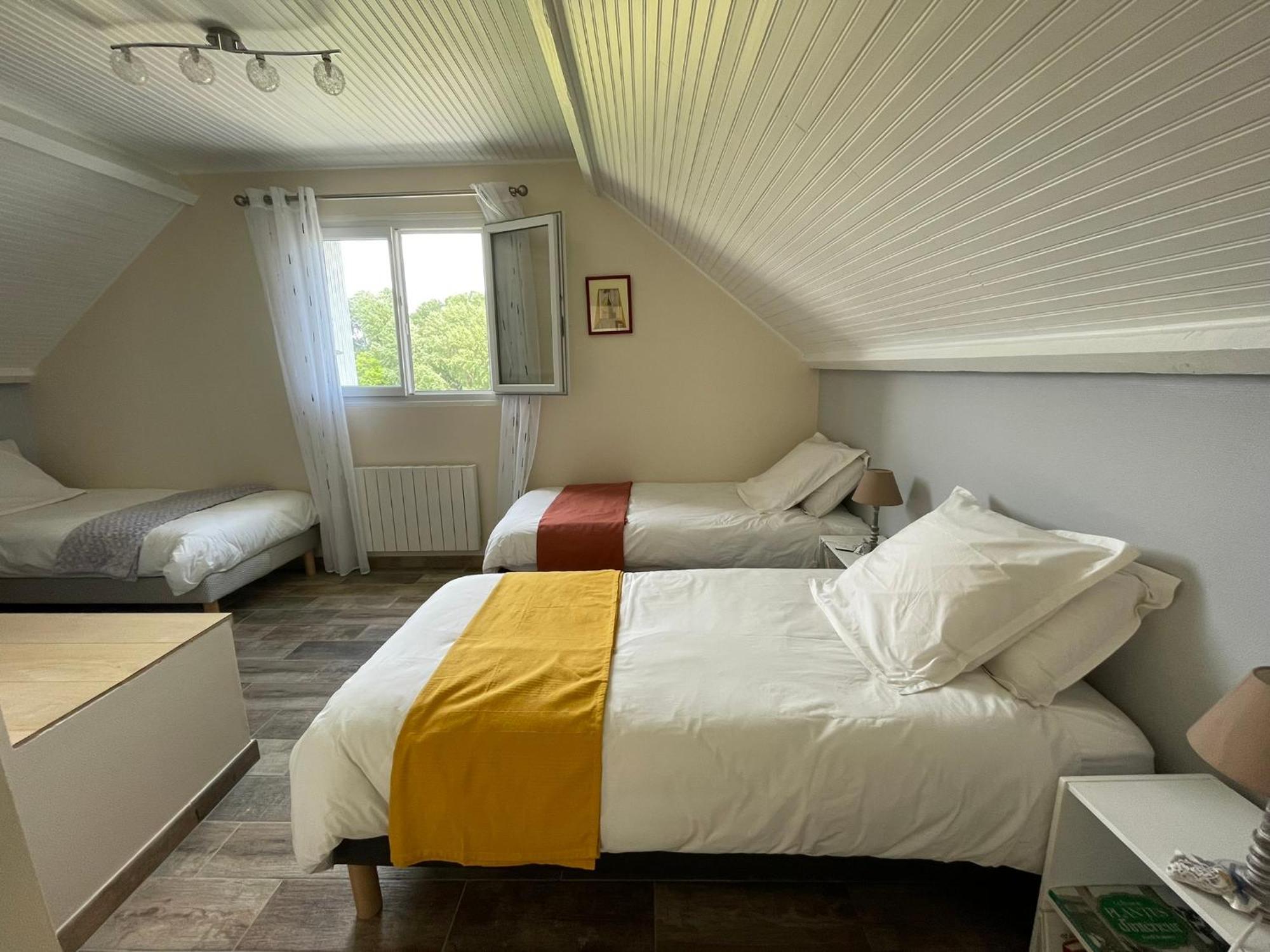 Bed and Breakfast Au nom des Reines Faverolles-sur-Cher Zimmer foto